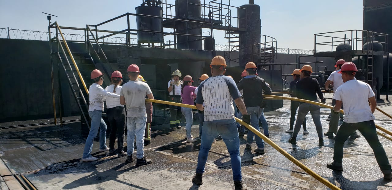 Halcones dorados, tercera generación de #BAC realizando actividades en la estación manejo de ...